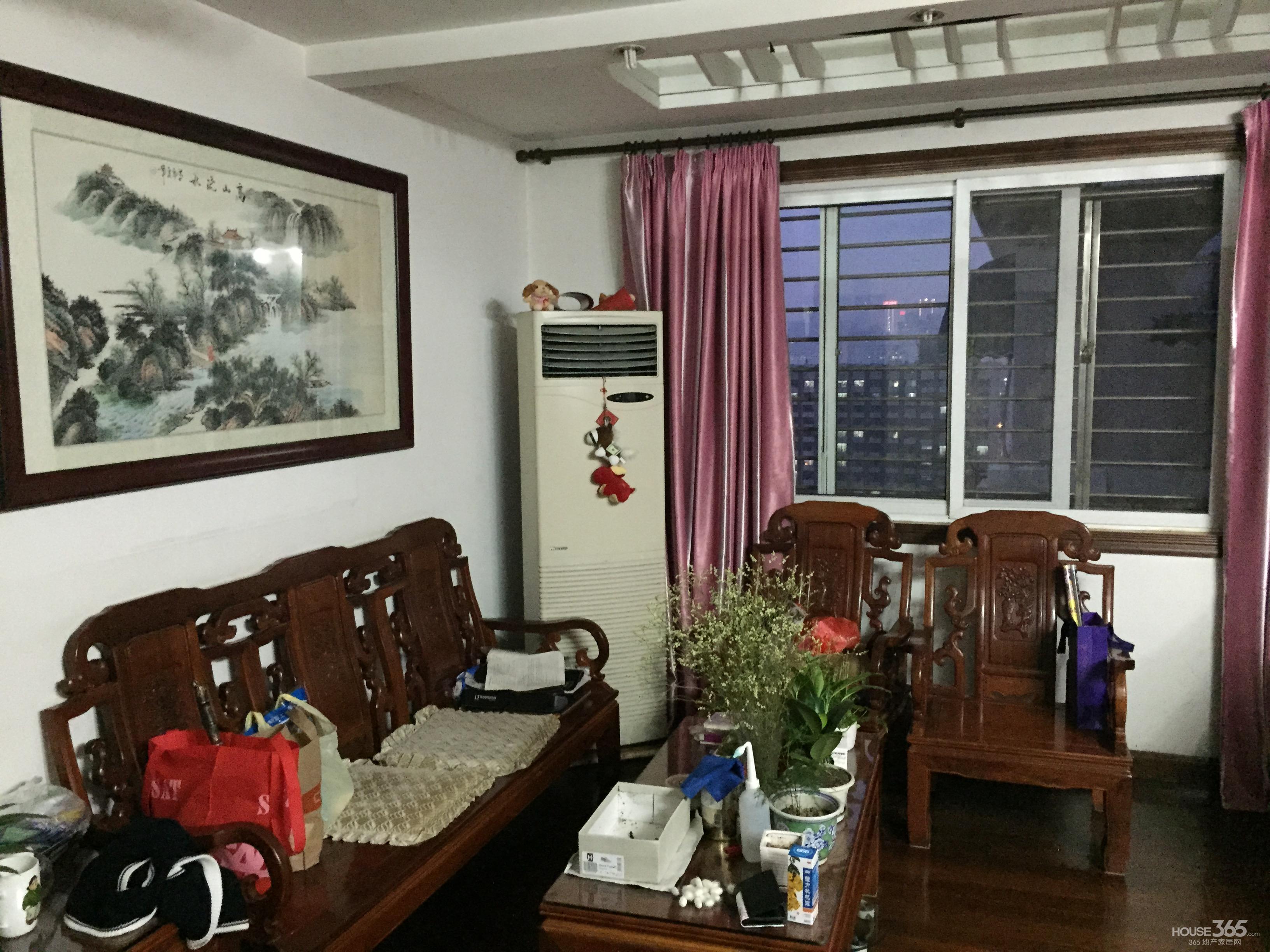 【新模范马路地铁口2003年工大教授楼 黄金楼