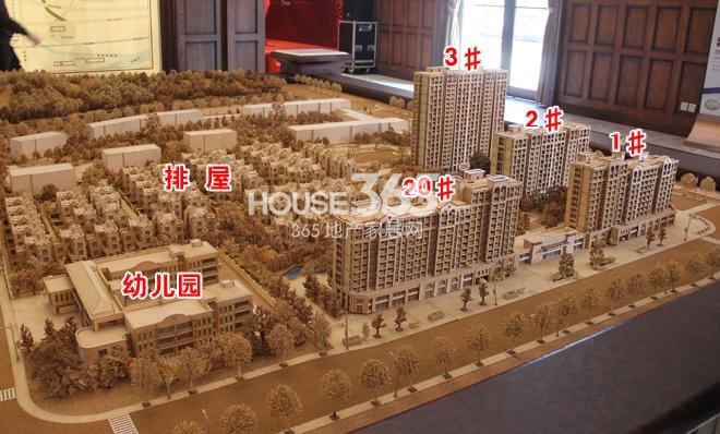 汉嘉柒号沙盘楼栋分布图 （2014年12月摄）