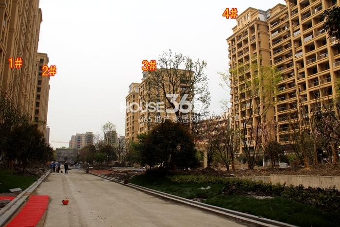 广大融城印象1-4号楼施工进度 2015年4月摄