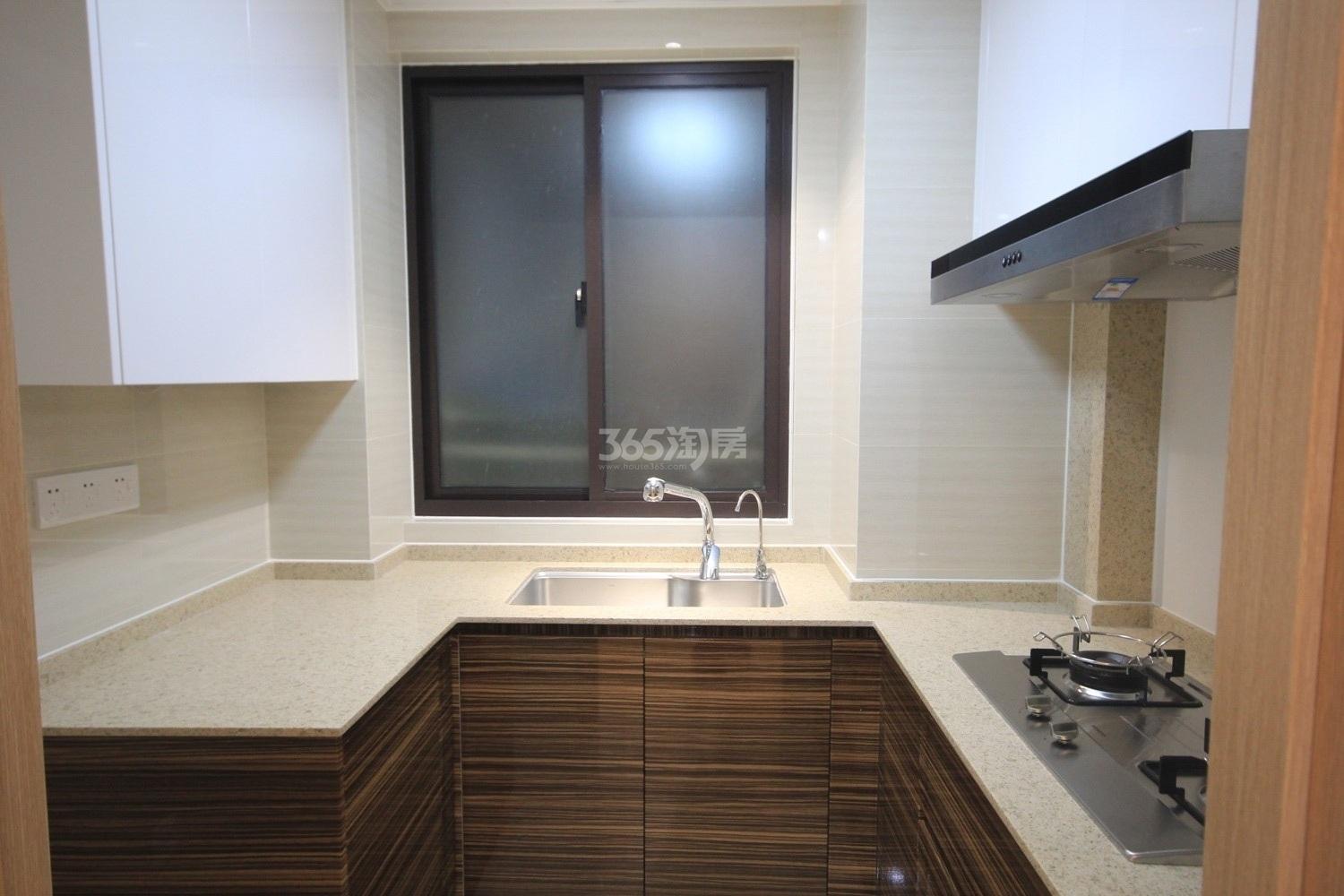景瑞悦西台项目90方（G3户型）清水样板房--厨房