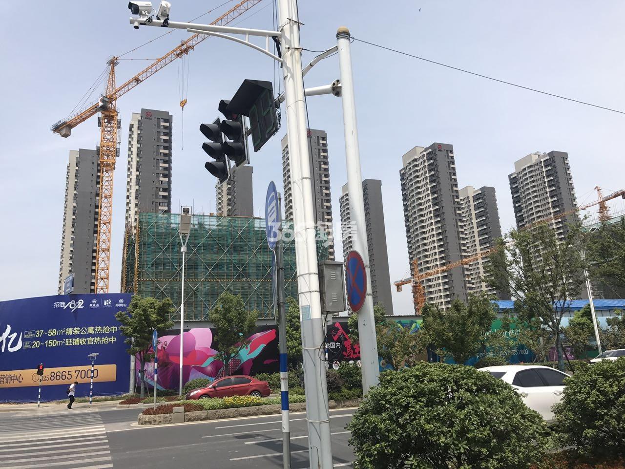 华润燕子矶G32地块周边项目实景图（8.22）